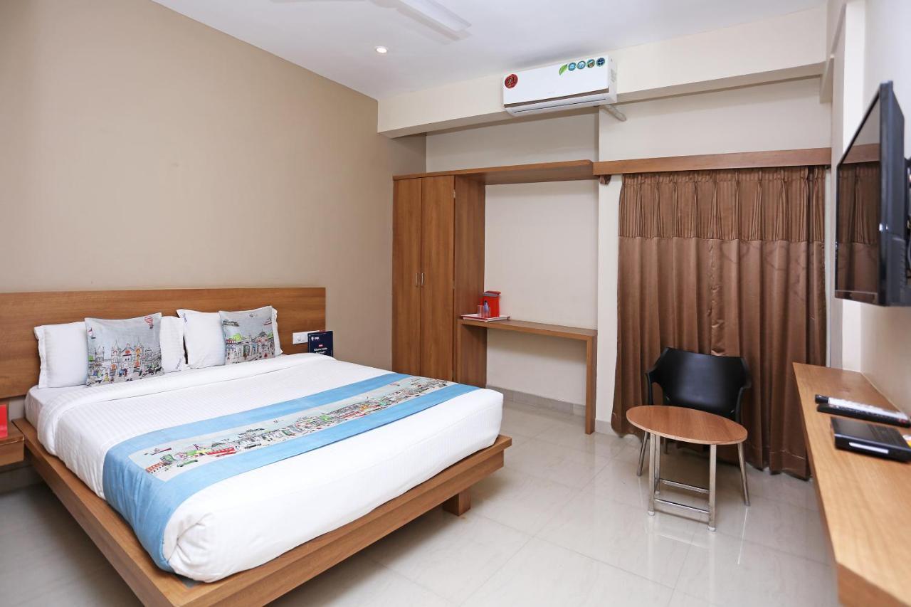 Oyo 6447 Samasth Rooms And Suites Májszúr Kültér fotó