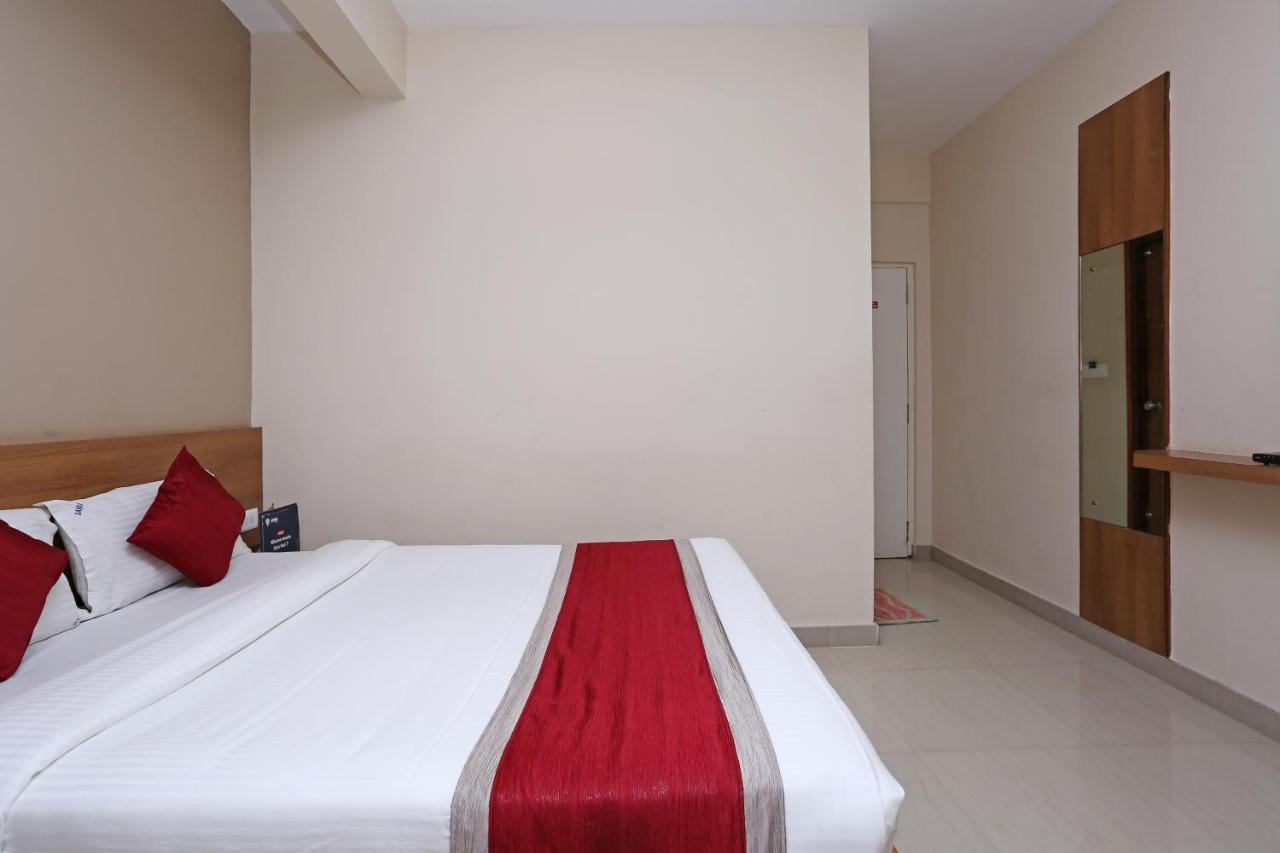Oyo 6447 Samasth Rooms And Suites Májszúr Kültér fotó