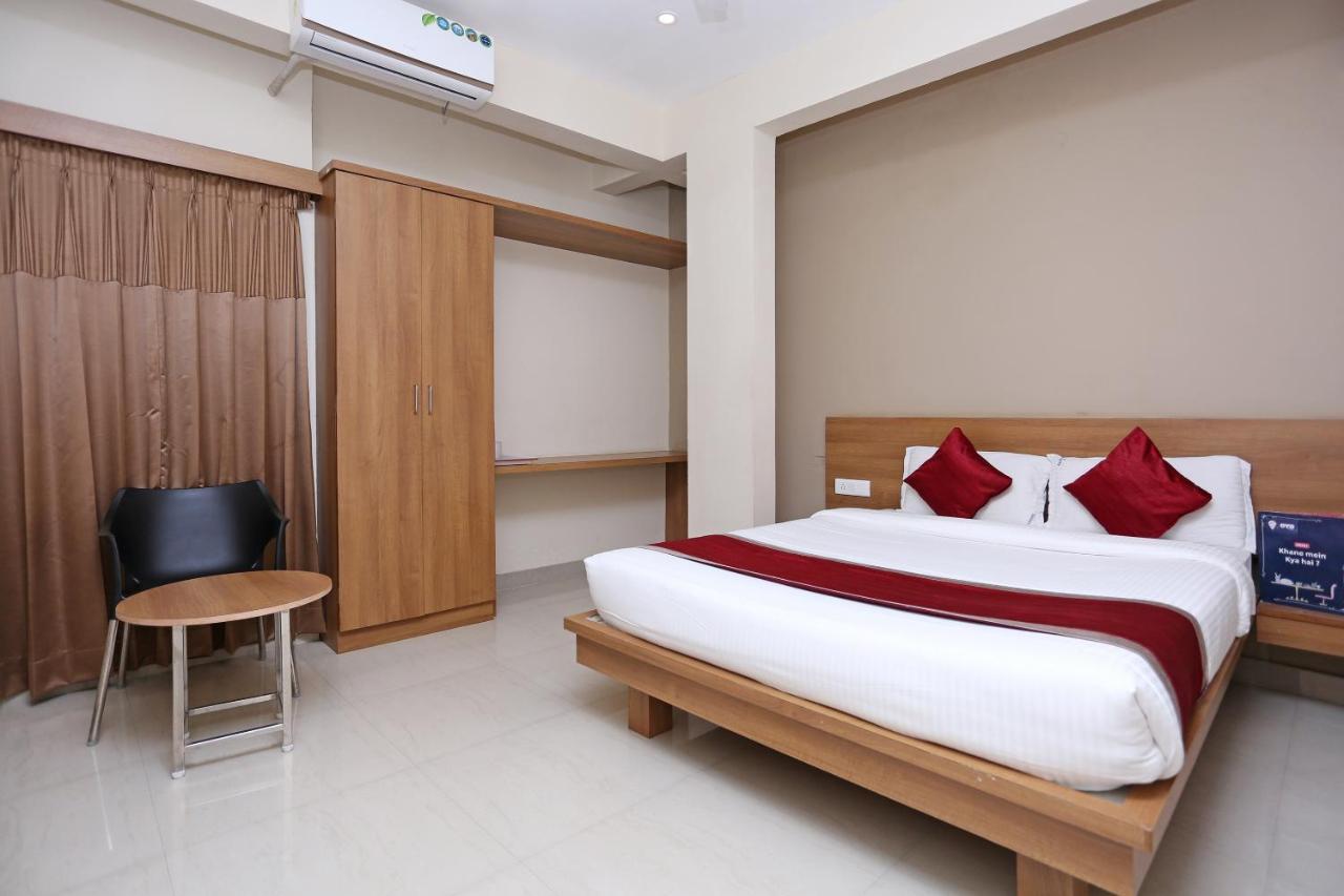 Oyo 6447 Samasth Rooms And Suites Májszúr Kültér fotó